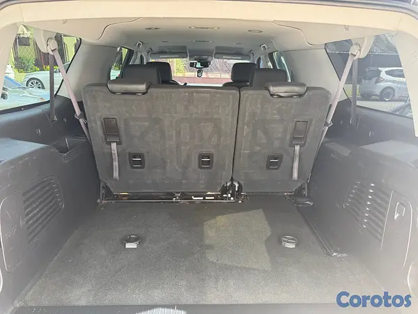 jeepetas y camionetas - Chevrolet Suburban LT 2017 9