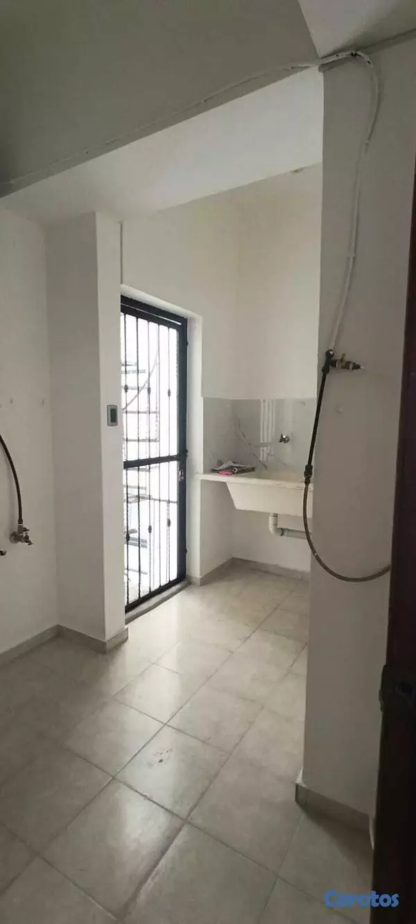 apartamentos -   Renacimiento Apartamento de 250 MTS , piso alto excelente distribución  9