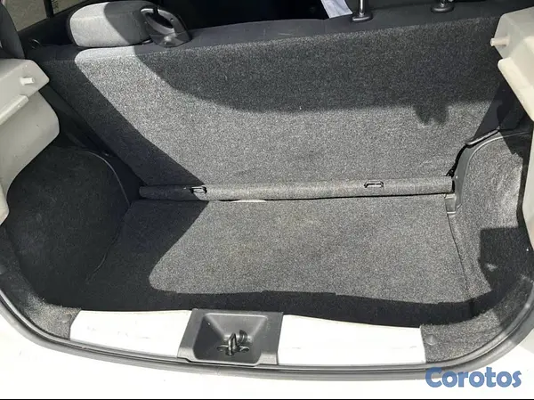 carros - Vendo Nissan March 2015 Cómo nuevo Uso personal Negociable 7