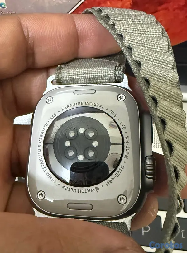 otros electronicos - Apple Watch Ultra 2 49mm con Garantía Apple 4