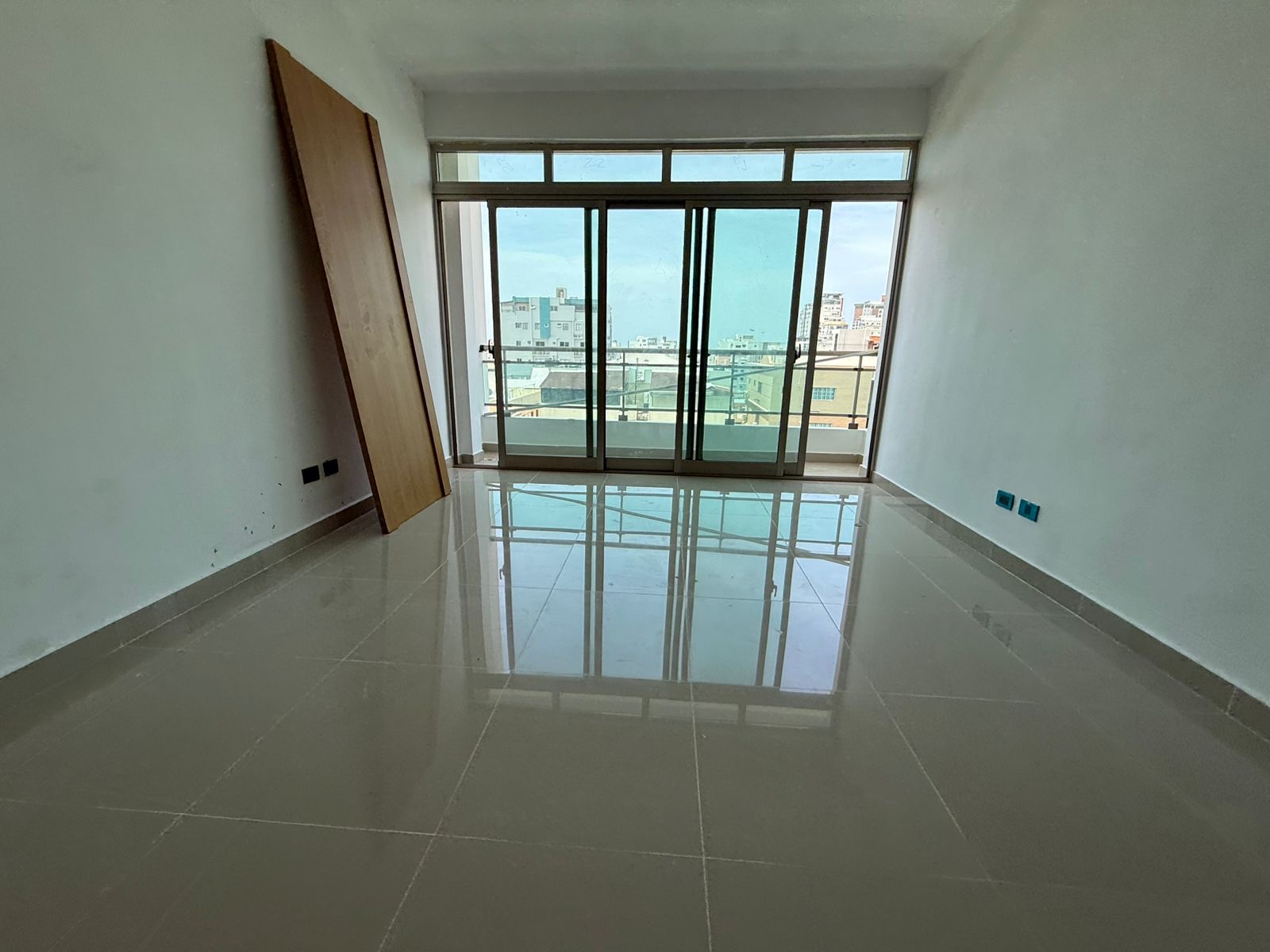 apartamentos - Alquiló  Mirador Sur , piso 4con ascensor 🛗 área  5