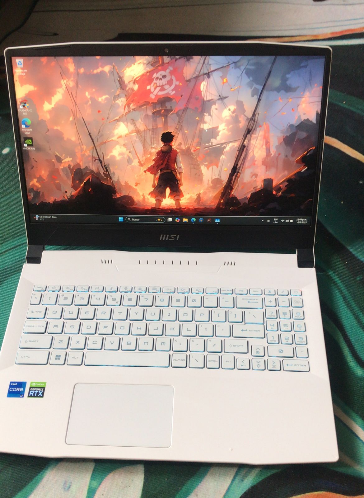 computadoras y laptops - Laptop MSI, 11va gen. Intel i7, rtx 3050ti 1