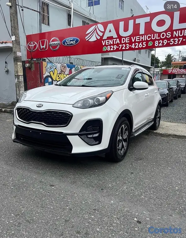 jeepetas y camionetas - Kia Sportage LX 2020 3