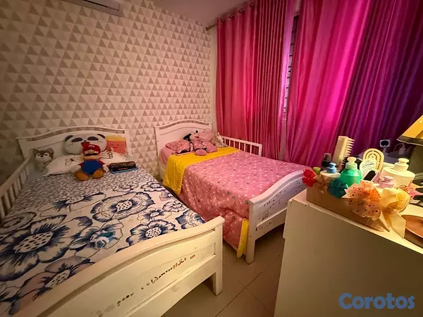 apartamentos - vendo renacimiento segundo nivel dos habitaciones 2.5 baños dos parqueos  6