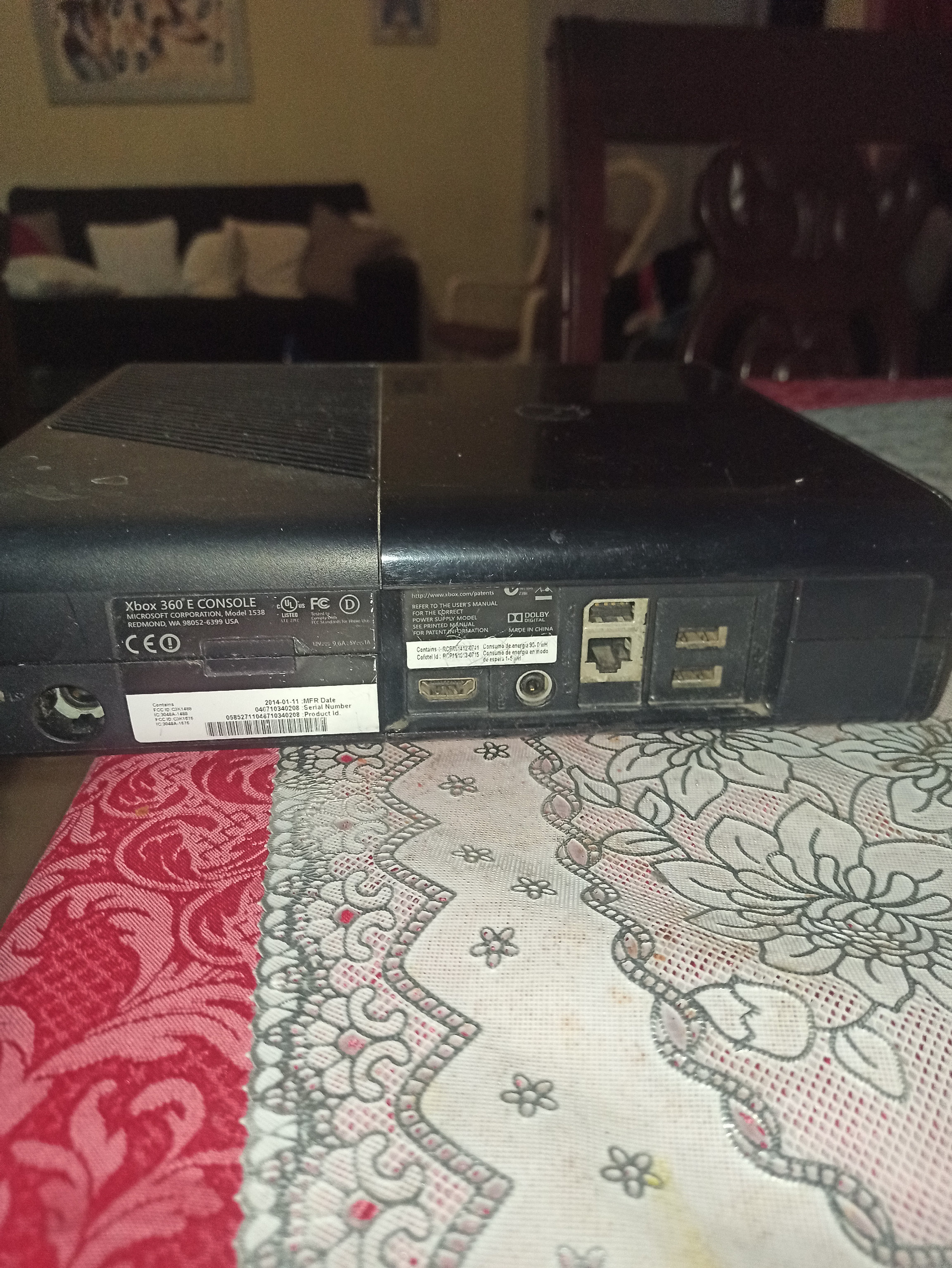 consolas y videojuegos - vendo Xbox 360 dos controles  3