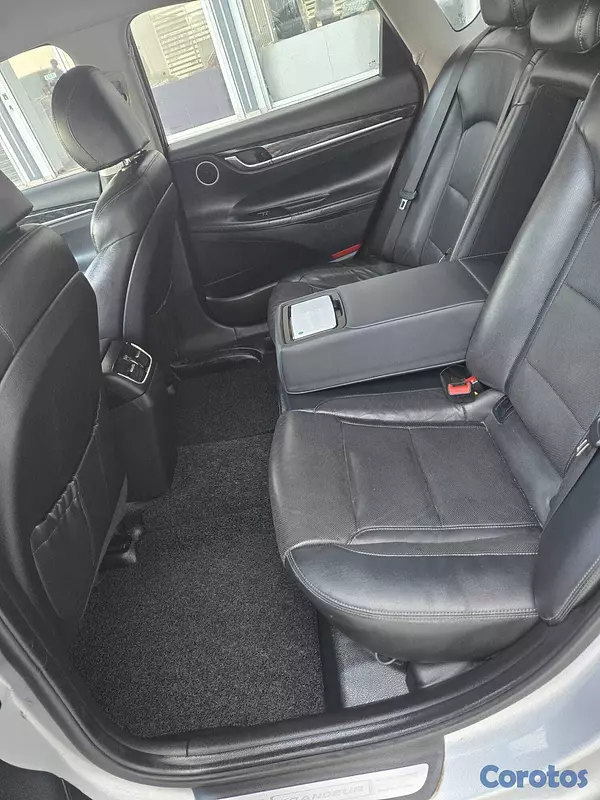 carros - HYUNDAI GRANDEUR 2018 GRIS 11