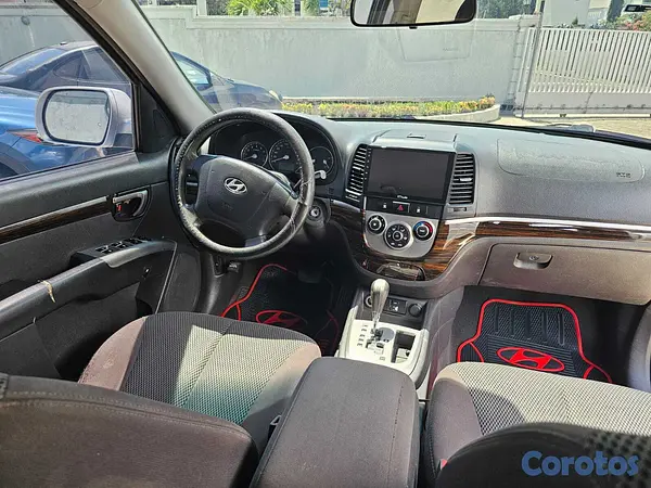 jeepetas y camionetas - Hyundai Santa fe 2011 DOHC 8