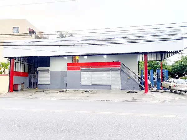 oficinas y locales comerciales - Local esquinero en primer nivel 3