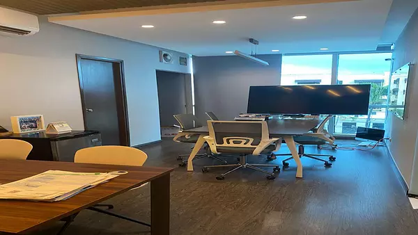 oficinas y locales comerciales - Local Comercial en Venta en el Millon 4