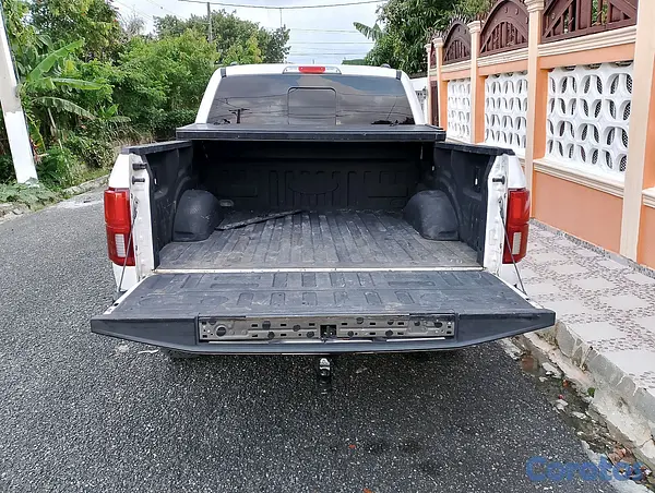 jeepetas y camionetas - Ford lariat 4x4 2018 13
