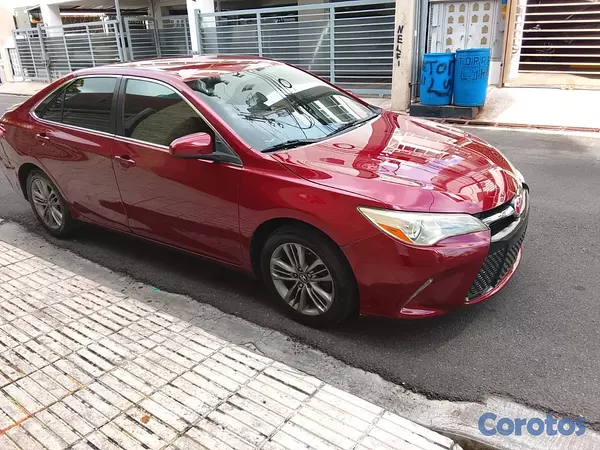 carros - Vendo CAMRY 2016 en excelentes condiciones 730,000 4