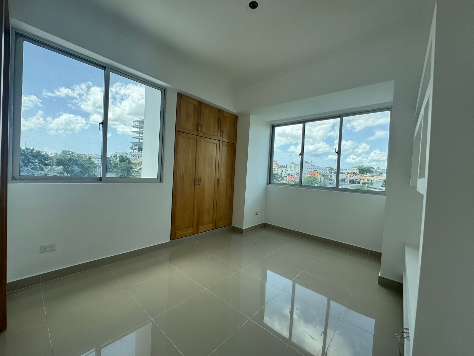 apartamentos - VENDO Apartamento Con Ascensor + Áreas Sociales En 9