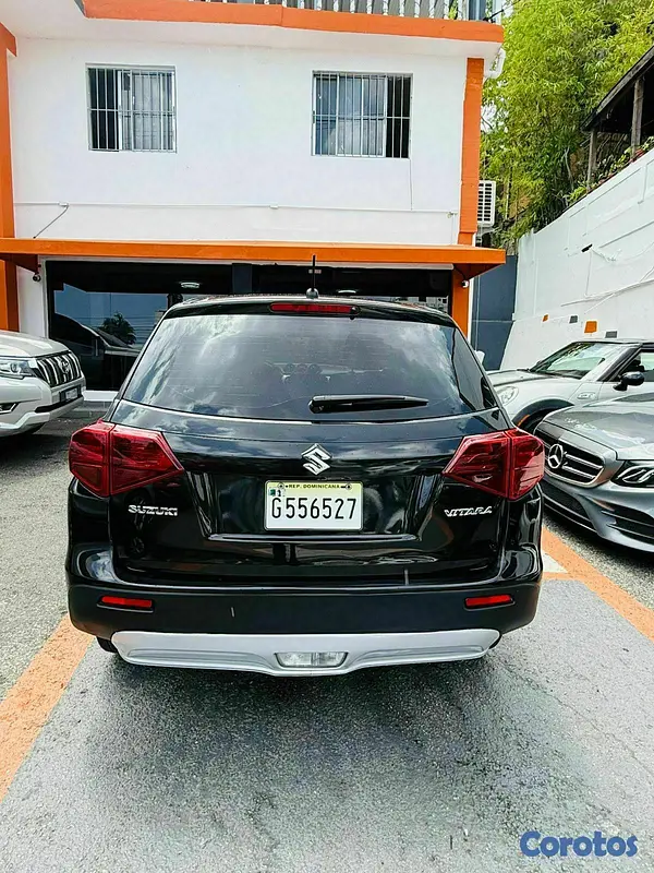 jeepetas y camionetas - Suzuki Vitara GL 2022 9