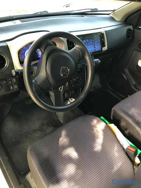 carros - suzuki alto 2019 4