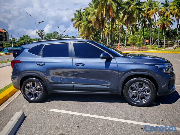 jeepetas y camionetas - Kia Seltos 2024 10