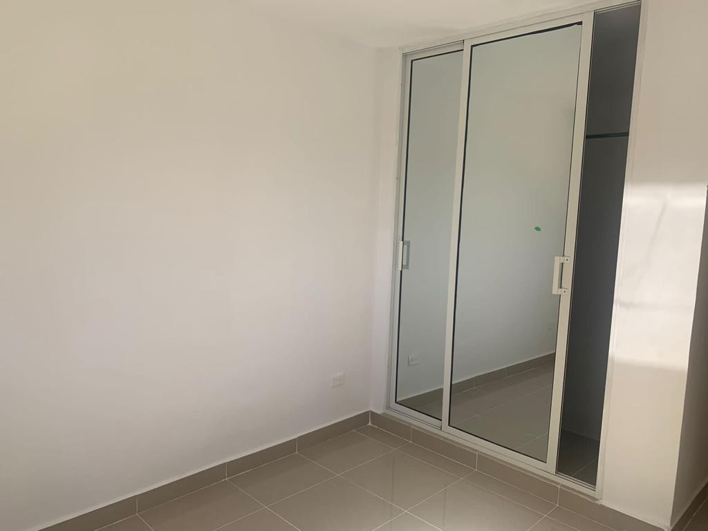 apartamentos - vendo fabulosa apartamento RD$ 4.5 negociable
jacobo magluta  1
