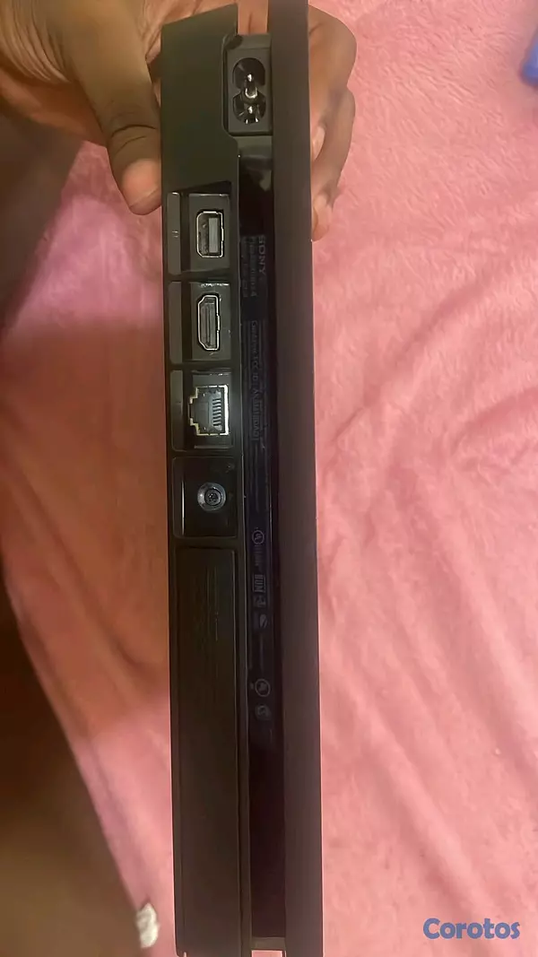consolas y videojuegos - Ps4 combo 6 juegos y un confr 2
