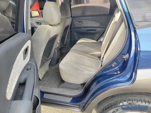 jeepetas y camionetas - Hyundai Tucson  2005 – Precio Negociable 6