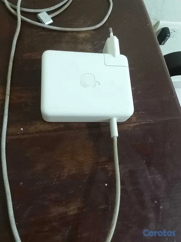 computadoras y laptops - Se Vende MacBook Pro M1 16" 7