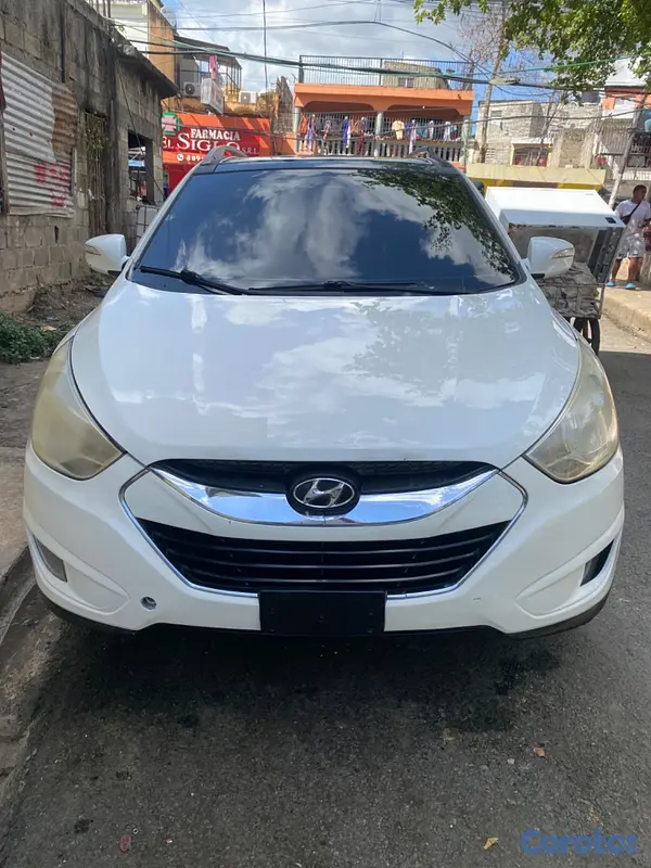 jeepetas y camionetas - Yipeta Hyundai  tucson en venta  2