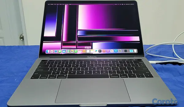 computadoras y laptops - Macbook pro Retina 13.3 Pulg Core i5 Ram 8gb Disco 256gb ssd año 2020 2