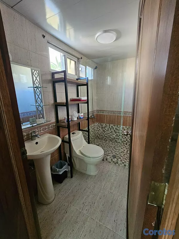 apartamentos - Se vende apto. de oportunidad 150 mt de la playa d 5