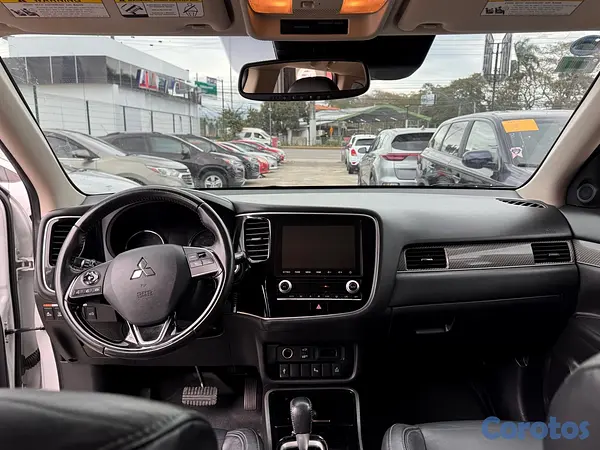 jeepetas y camionetas - Mitsubishi Outlander SEL 2019  
 7