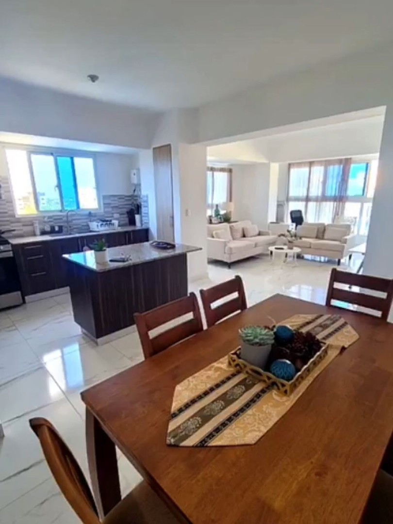 apartamentos - Apartamento en la independencia de oportunidad.
97 mts, 4to pso
3hb
US$ 170,000  2