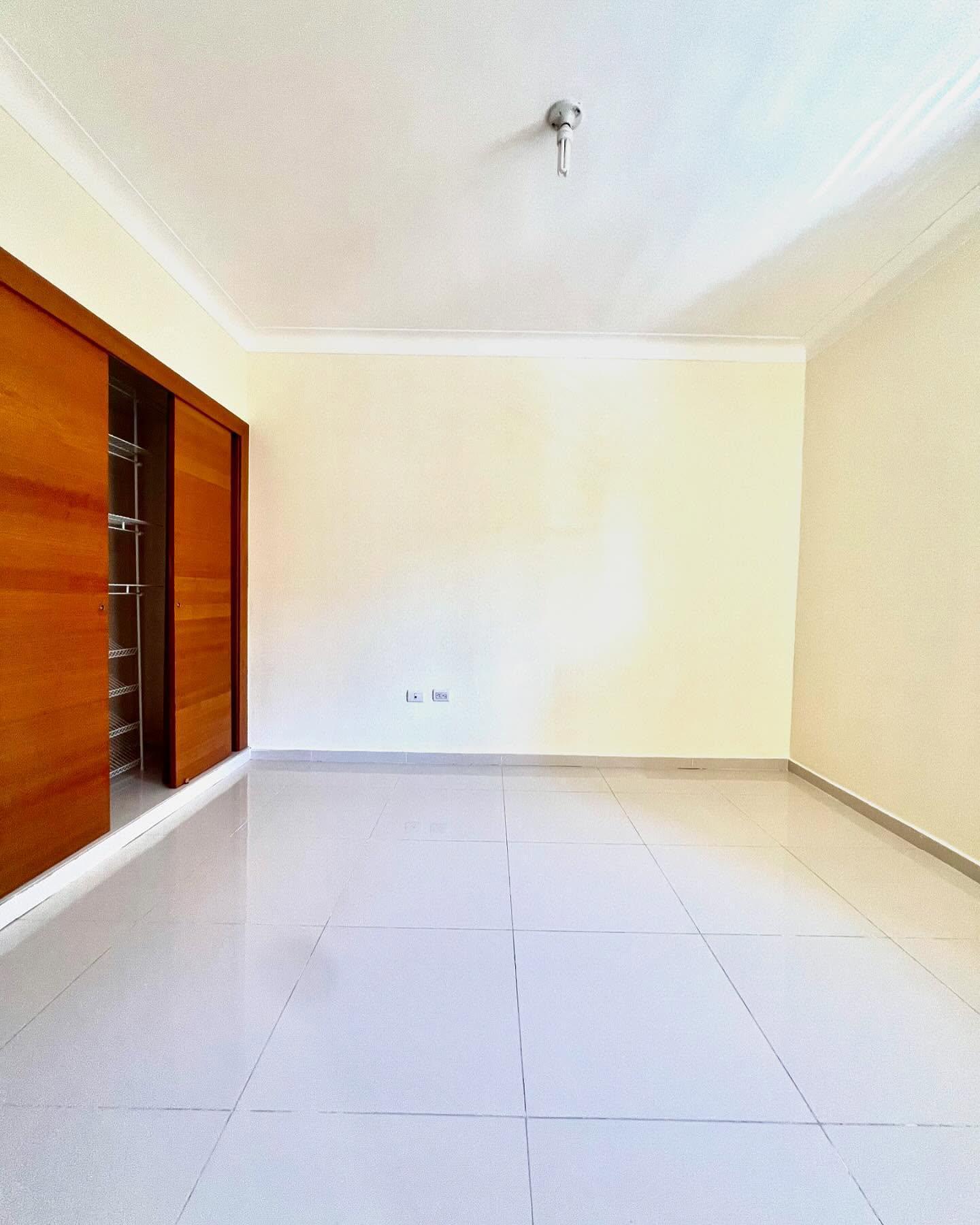 apartamentos - Tercer Piso En El Millón De Oportunidad Como Nuevo 7