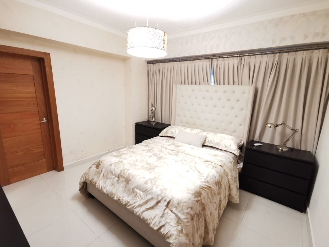 apartamentos - ALQUILO APART. AMUEBLADO EN EVARISTO PROX 27 5