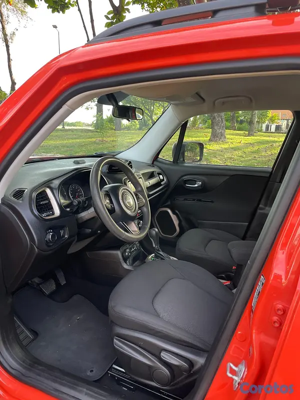 jeepetas y camionetas - Jeep Renegade Sport 2017, 4X4 impecable 5