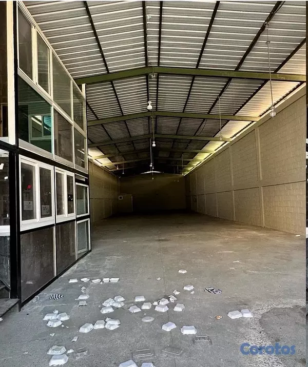 oficinas y locales comerciales - se alquila nave  5