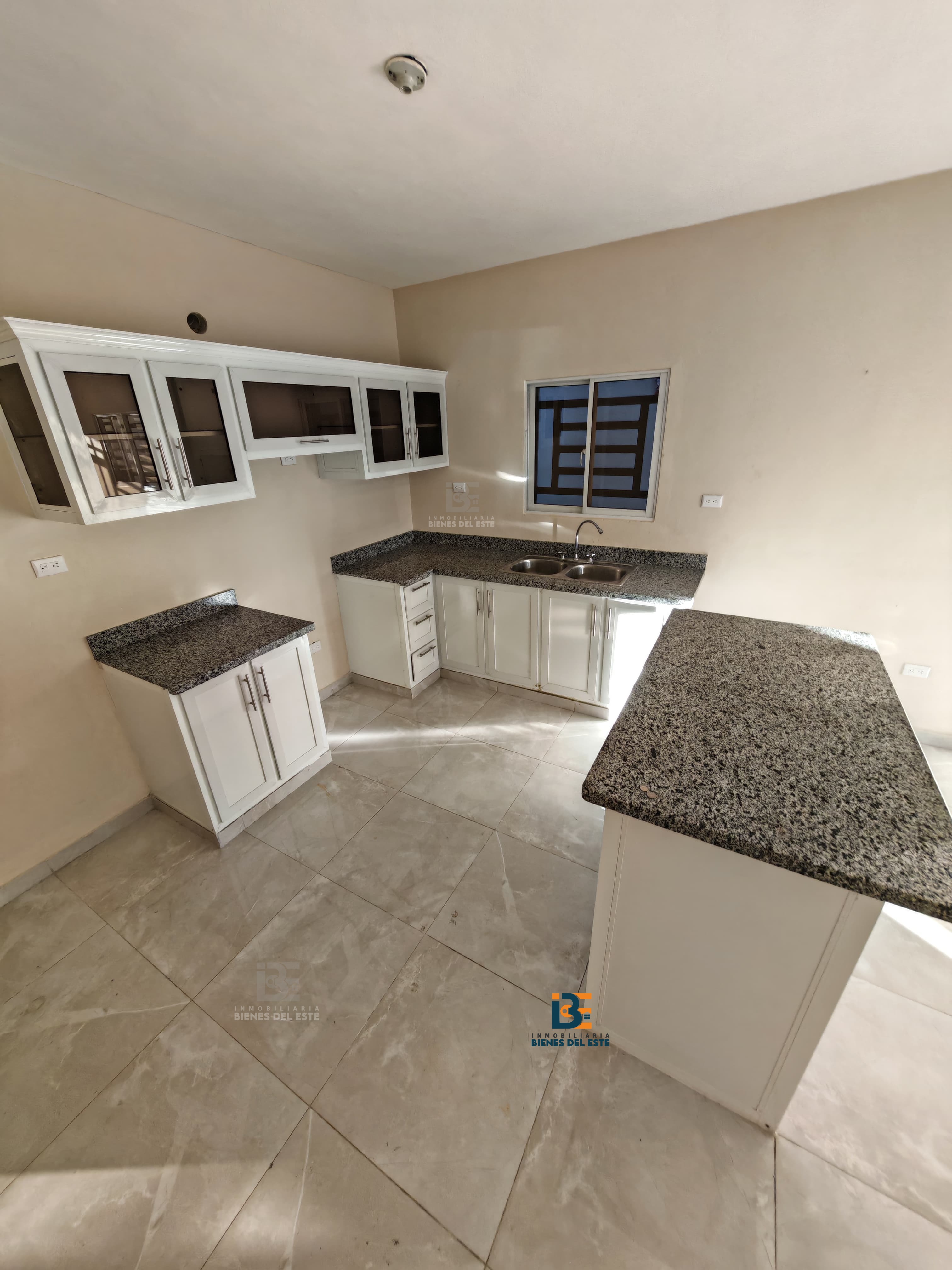 apartamentos - SE RENTA NUEVO Apartamento Amplio de 2 habitacion 0