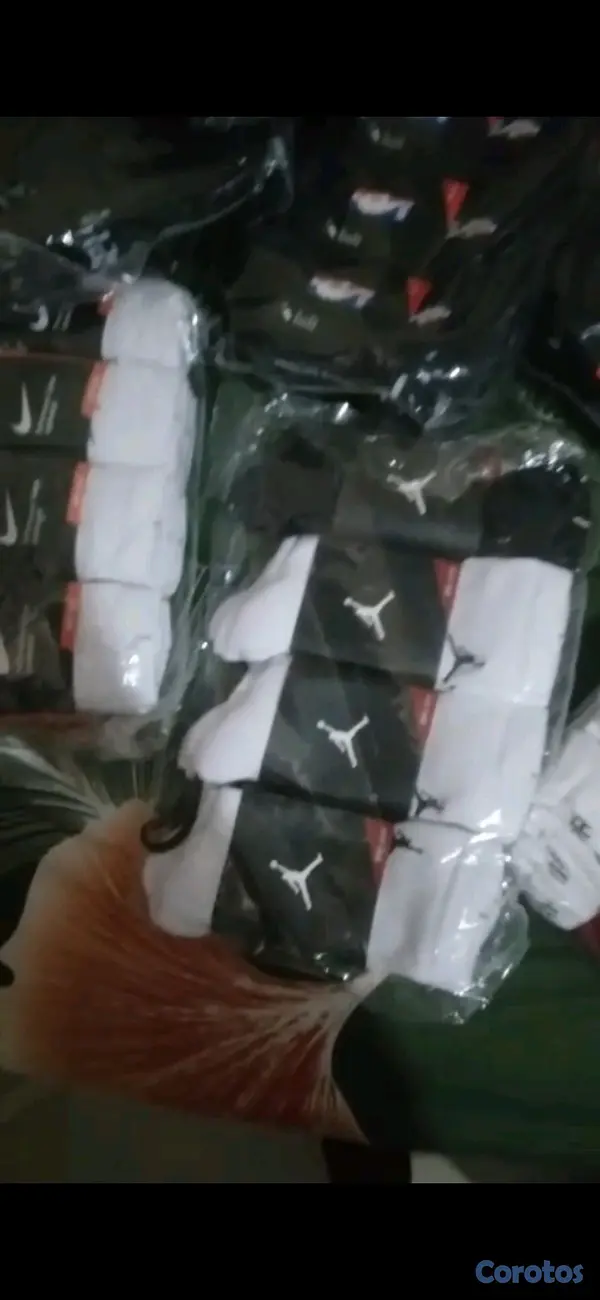 ropa para hombre - Medias largas Nike Nba y Jordan $300 2