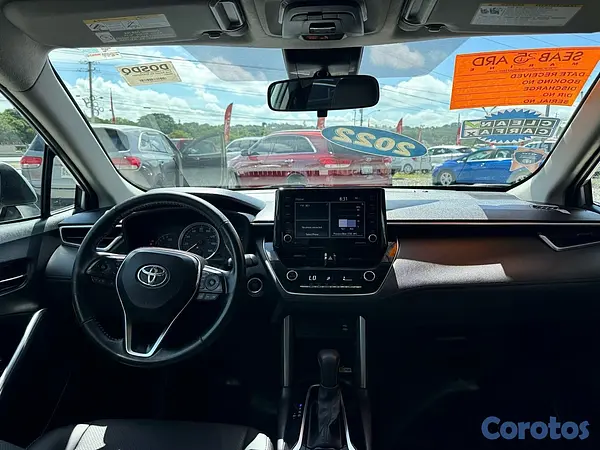 jeepetas y camionetas - Toyota Corolla Cross LE 2022
 7