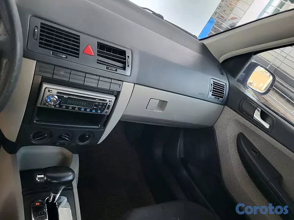 carros - skoda favia 2006 10