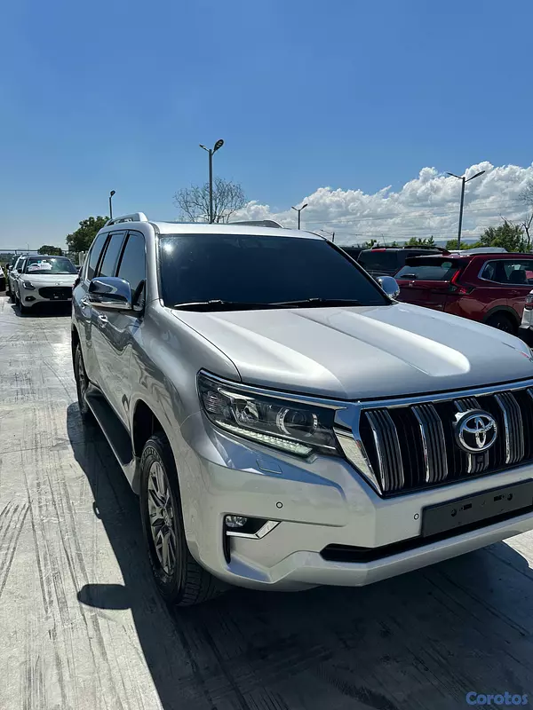 jeepetas y camionetas - Toyota land cruicer prado vxl 2020 4