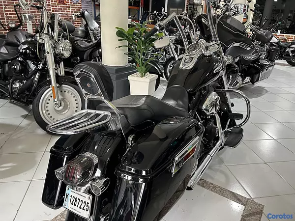 motores y pasolas - Harley Davidson Dyna Switchback  4