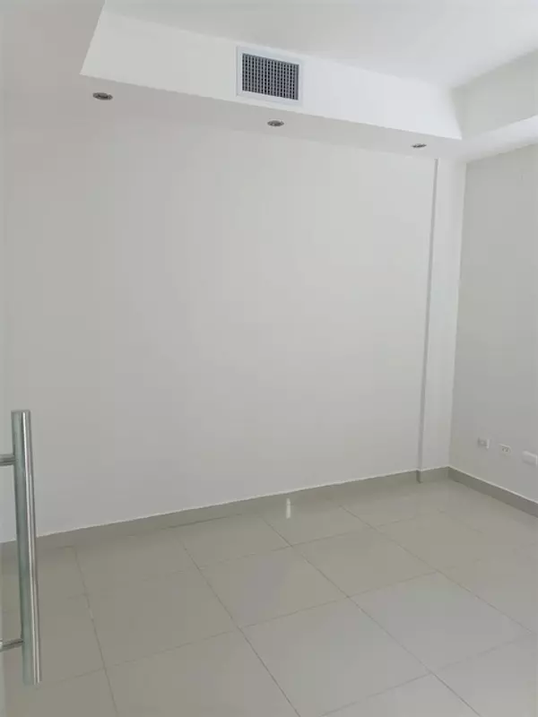 oficinas y locales comerciales - Local corporativo en los prados  6