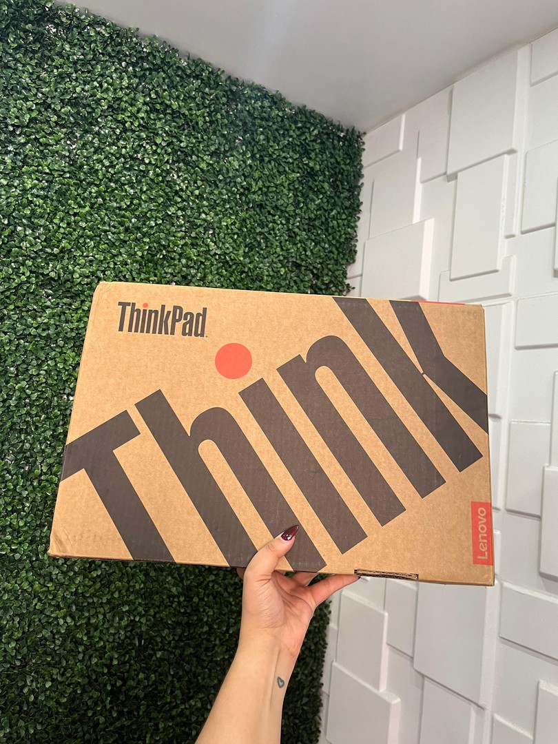 computadoras y laptops - LENOVO THINKPAD TOUCH SCREEN 14"/16GB RAM/512GB SSD/IntelCore i5-11VA/  NUEVA
