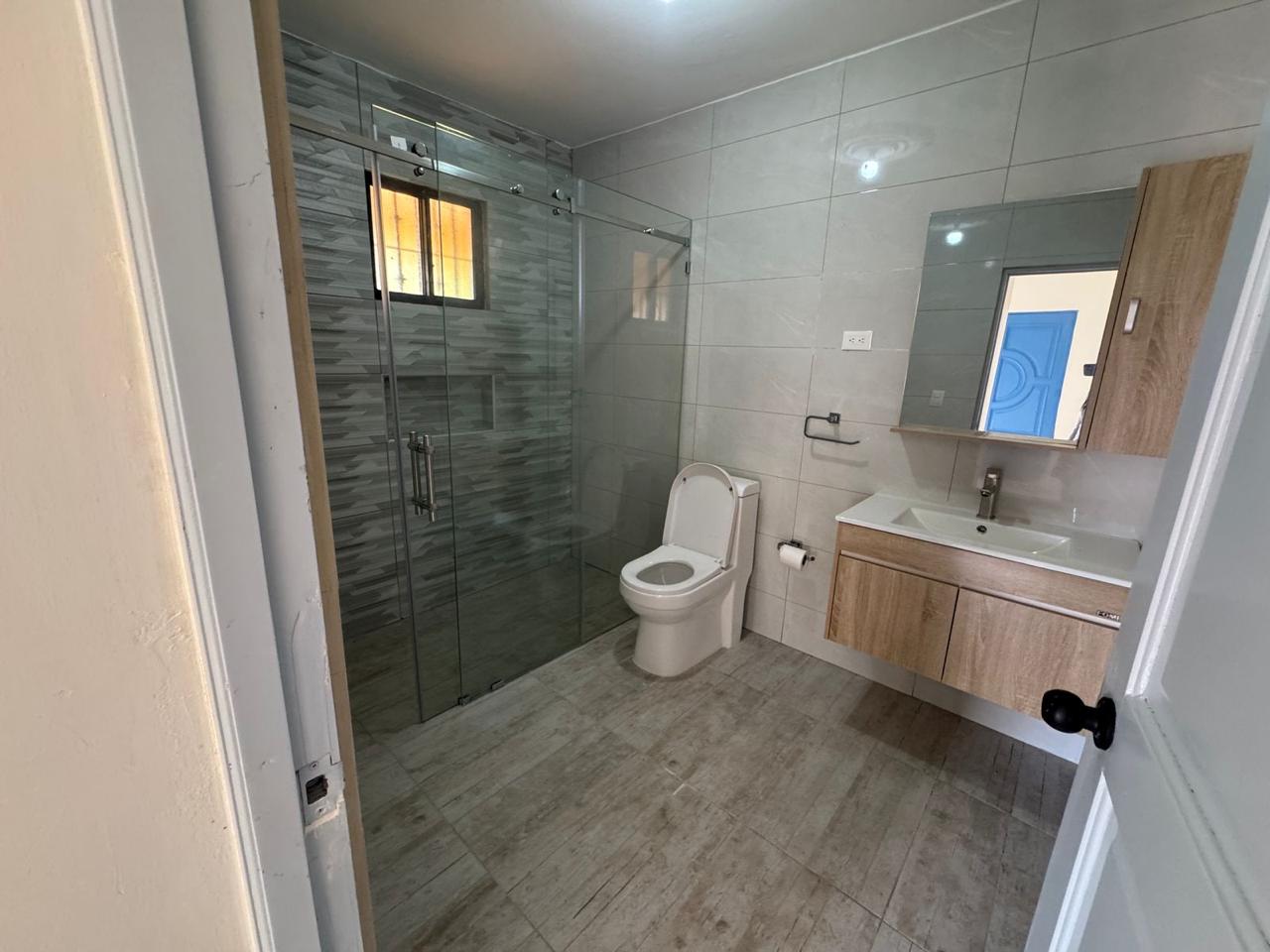 apartamentos - CASA EN VENTA EN JARDINES DEL NORTE, SANTIAGO. 3