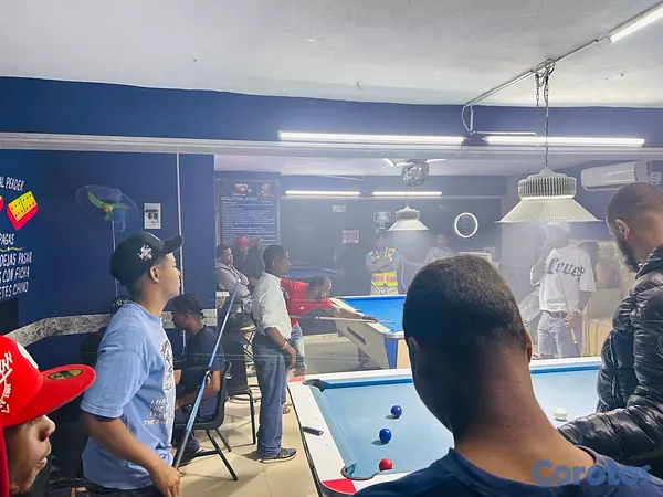 oficinas y locales comerciales - 🎱 SE VENDE BILLAR + BAR + DISCOTECA FUNCIONANDO – Con permisos de horarios  3