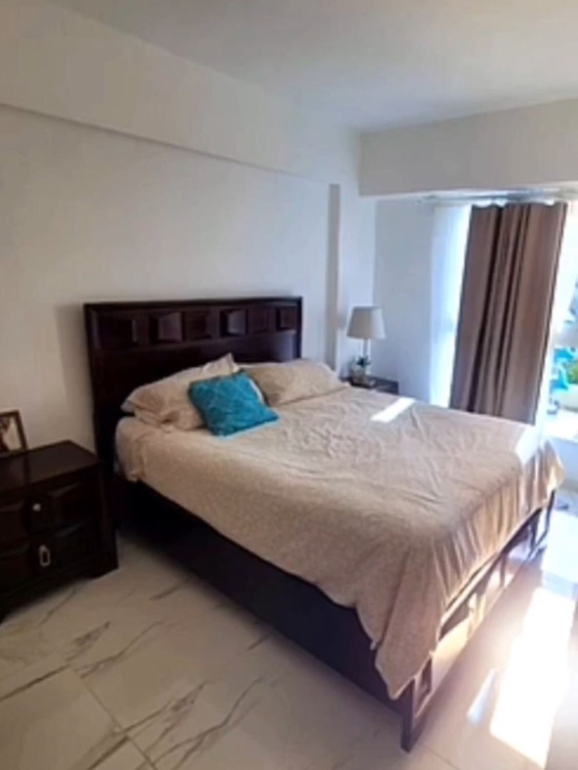 apartamentos - Apartamento en la independencia de oportunidad.
97 mts, 4to pso
3hb
US$ 170,000  3
