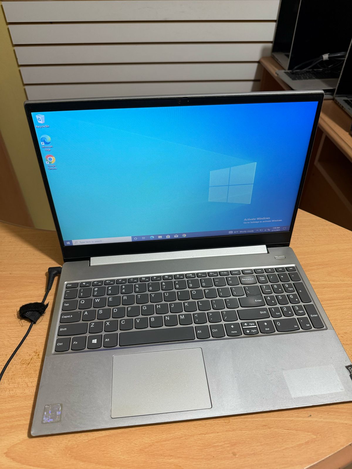 computadoras y laptops - LENOVO IDEAPAD S340 Core i3 8va gen de oportunidad 0