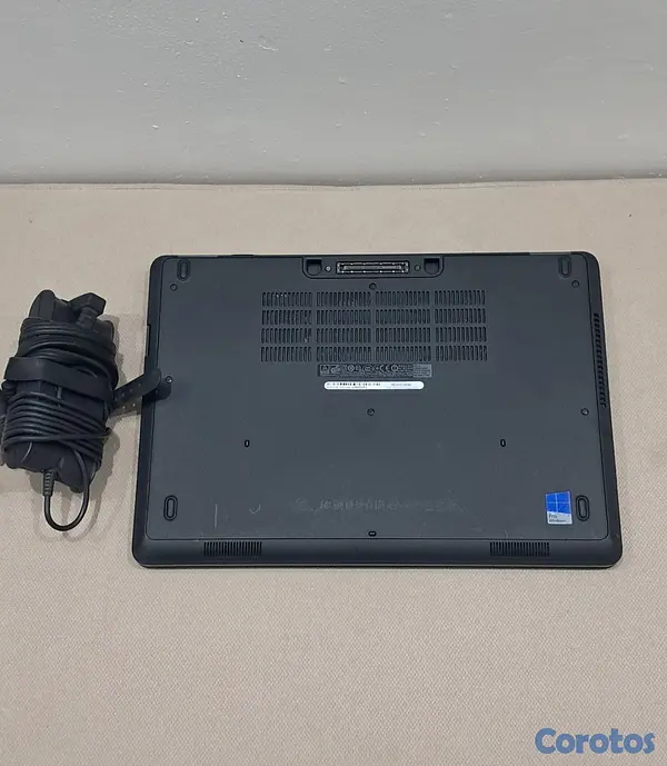 computadoras y laptops - Laptop Dell i5 8GB Ram 250GB SSD Win 10 E5450 2