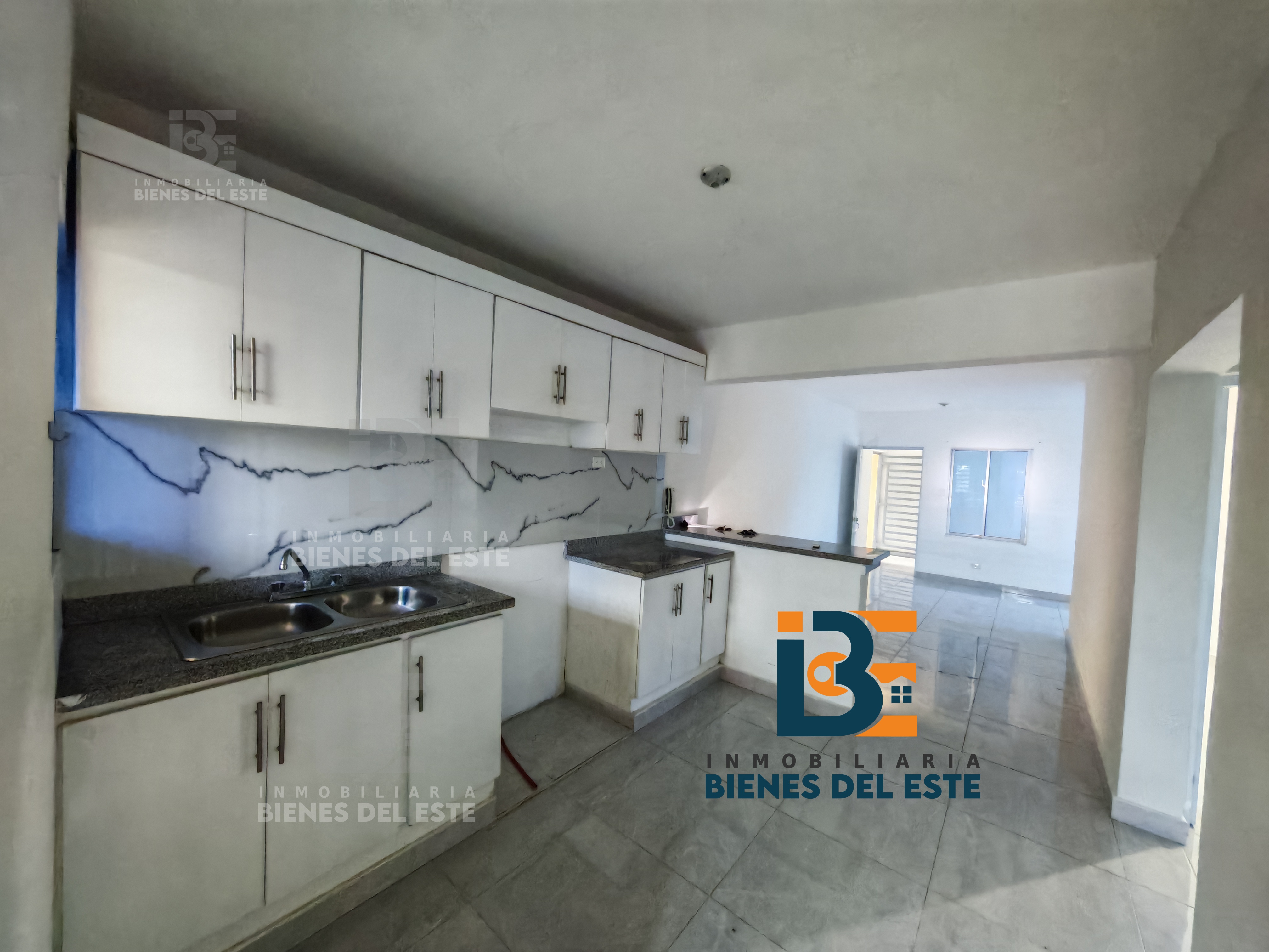 apartamentos - SE RENTA Apartamento con Parqueo en Las Colinas 1