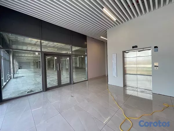 oficinas y locales comerciales - Locales Comerciales en Alquiler | Metro Plaza San Isidro,  4
