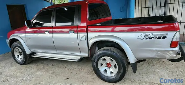 jeepetas y camionetas - l200 8
