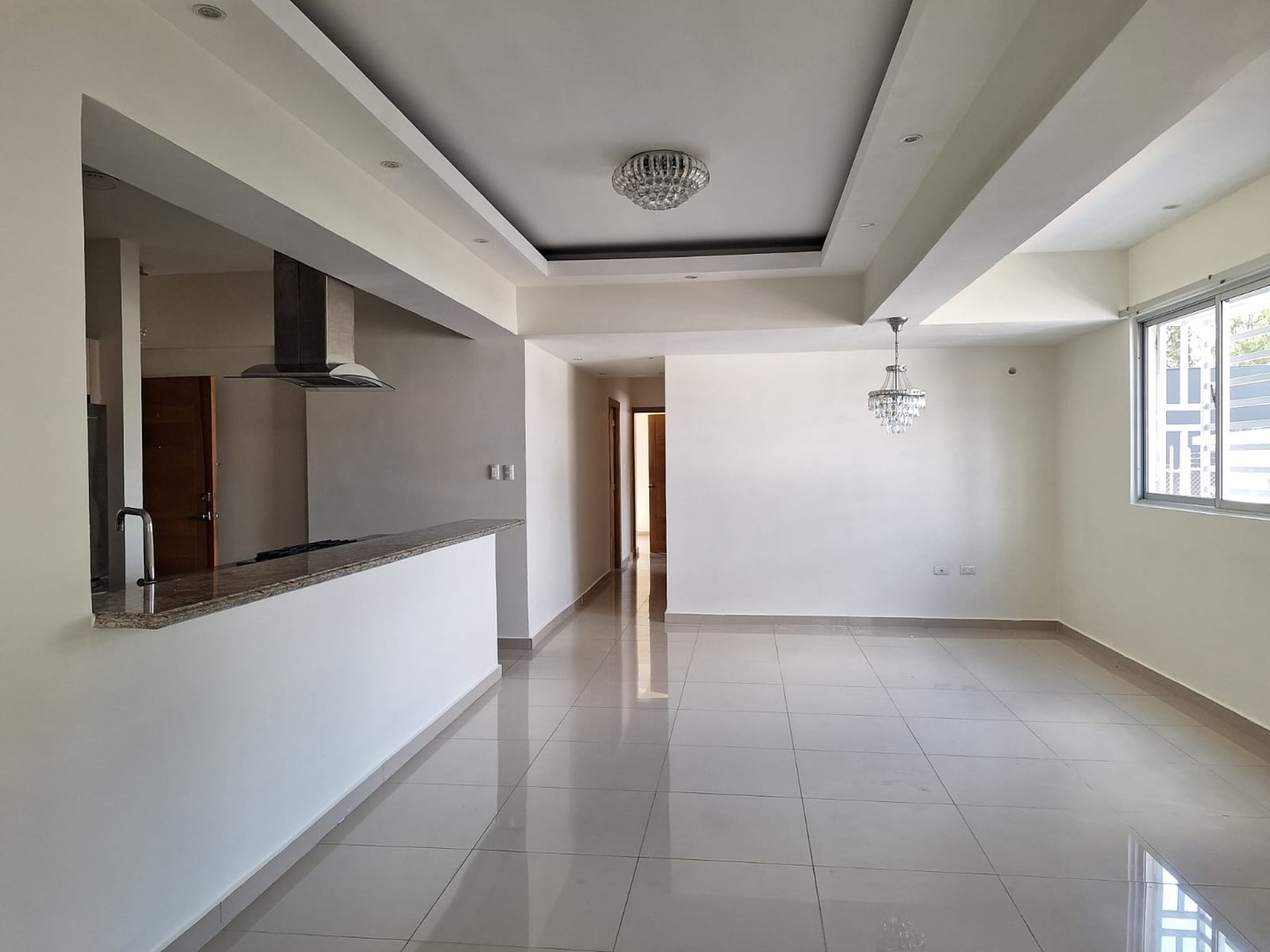 apartamentos - Alquilo en Los Prados.
Apartamento 2 nivel, 120 metros, con 3 hab, 
usd$1000