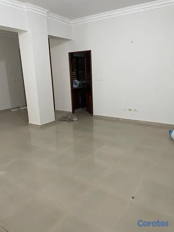 apartamentos - VENTA APARTAMENTO EN EVARISTO MORALES CENTRICO 5
